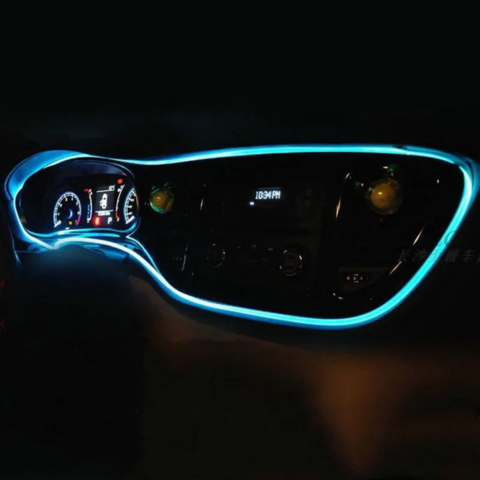 Auto svetelné pásy – RGB atmosféra v interiéri