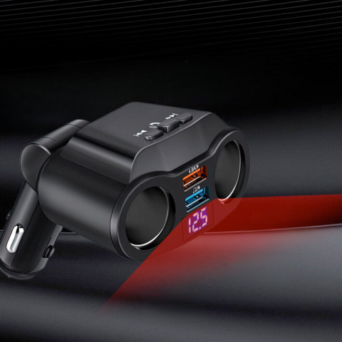 Adaptor pentru brichetă de țigară auto - Port USB dublu și afișaj digital