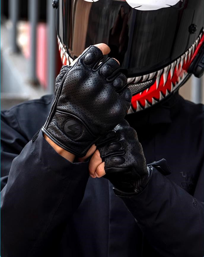 Rukavice na motocykel s polovičnými prstami z PU kože – retro biker štýl a priedušné leto