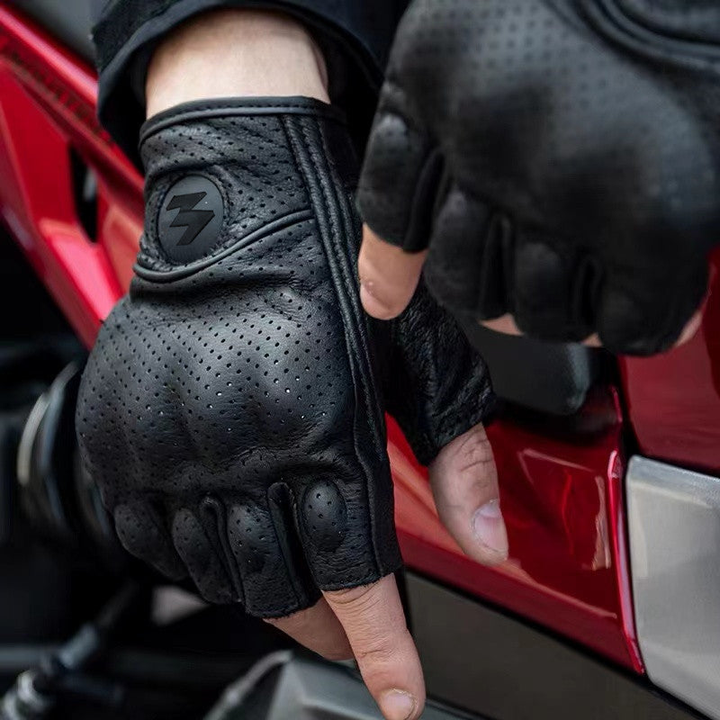 Rukavice na motocykel s polovičnými prstami z PU kože – retro biker štýl a priedušné leto