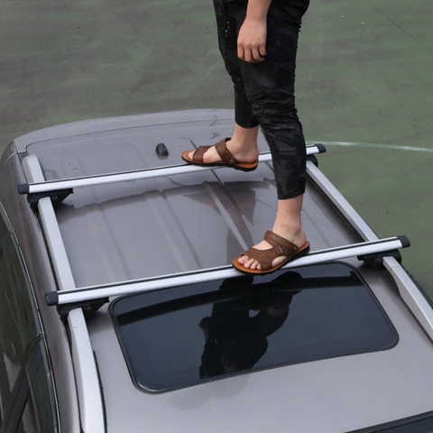 Příčné střešní lišty pro auto — Snadná a trvalá instalace 