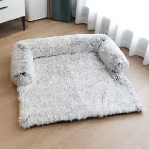 Multifunktionales Hundesofa — Komfort im Auto 